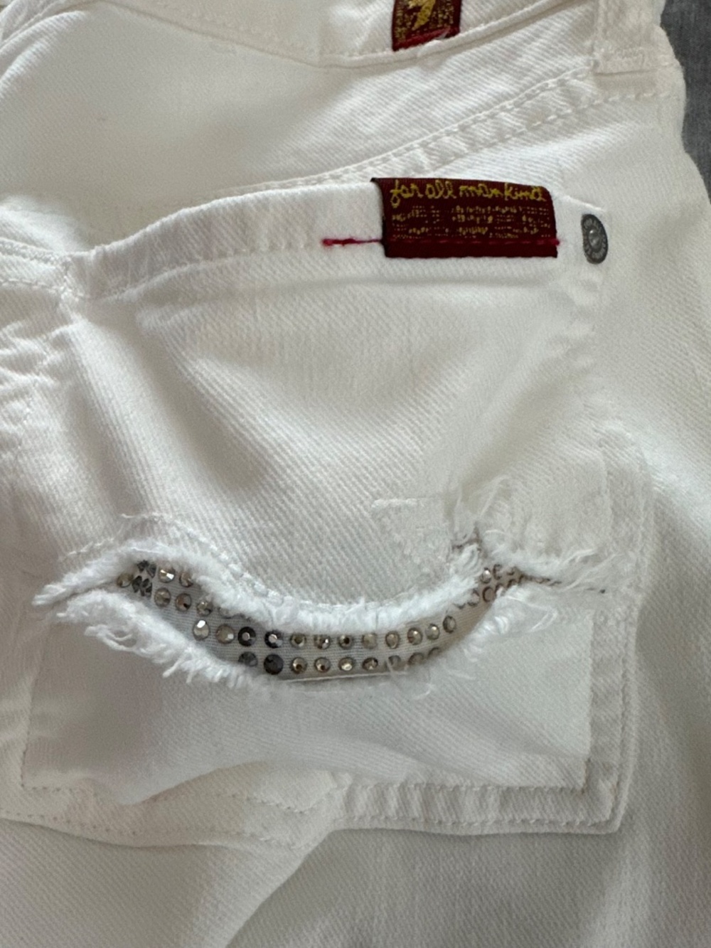 7 For All Mankind Sz 27 White Denim Low-Rise Skinny Jeans Y2K Rhinestone Pockets - Picture 7 of 11
